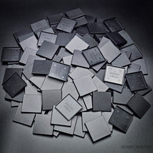 Load image into Gallery viewer, 40mm Square Plain Plastic Bases - ModelBricks