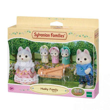 Load image into Gallery viewer, Sylvanian Families Husky Family - ModelBricks