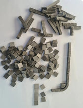 Load image into Gallery viewer, Diorama building 1:35 scale: Curbstones x32 And Paving Slabs x200 8.5mm X 8.5mm - ModelBricks