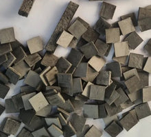 Load image into Gallery viewer, Diorama building 1:35 scale: Curbstones x32 And Paving Slabs x200 8.5mm X 8.5mm - ModelBricks