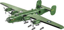 Load image into Gallery viewer, Consolidated B-24 D Liberator brick plane model - COBI 5739 - 1445 bricks