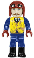 Load image into Gallery viewer, De Havilland DH-98 Mosquito brick plane model - COBI 5735 - 710 bricks - ModelBricks