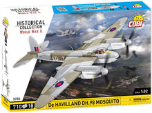 Load image into Gallery viewer, De Havilland DH-98 Mosquito brick plane model - COBI 5735 - 710 bricks - ModelBricks