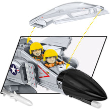 Load image into Gallery viewer, F-4 Phantom II brick plane model - COBI 5897 - 703 bricks