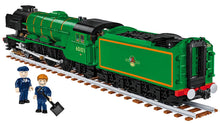 Load image into Gallery viewer, Flying Scotsman locomotive train brick model - COBI 6292 - 2677 bricks