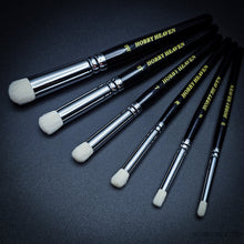 Load image into Gallery viewer, Hobby Heaven 6-Piece Dry Brush Set – XS to XXL Miniature Painting Brushes - ModelBricks