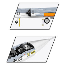 Load image into Gallery viewer, Lockheed F-104 Starfighter (Luftwaffe) brick plane model - COBI 5907 - 420 bricks