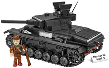 Load image into Gallery viewer, Panzer III Ausf. J brick tank model - COBI 2289 - 590 bricks