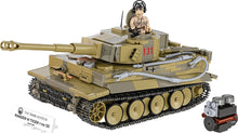 Load image into Gallery viewer, Panzer VI Tiger No. 131 The Tank Museum brick tank model - COBI 3123 - 898 bricks - ModelBricks