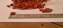 Charger l'image dans la galerie, Bâtiment de diorama à l'échelle 1:35 pour jeux de guerre, avec plaquettes de briques rouges, 12 mm L x 6 mm l x 2,75 mm H