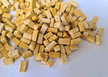 Load image into Gallery viewer, 1:24th Scale Cobblestones - Yellow Colour