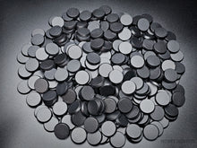 Load image into Gallery viewer, 25mm Round Plain Plastic Bases - ModelBricks
