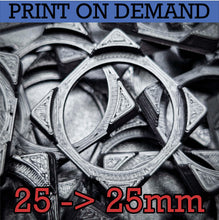 Load image into Gallery viewer, 25mm Round to 25mm Square Bases Converters 3d Print - ModelBricks
