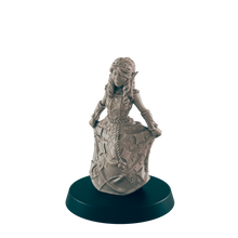 Load image into Gallery viewer, Elf Kid Princess

