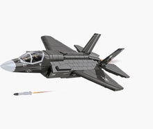 Load image into Gallery viewer, F-35B Lightning II brick plane model - COBI 5912 - 614 bricks
