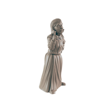 Load image into Gallery viewer, Human Karen - ModelBricks
