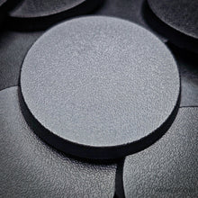 Load image into Gallery viewer, 40mm Round Bases | Plain Black Plastic Bases for Wargames| Miniature Wargaming Bases - ModelBricks
