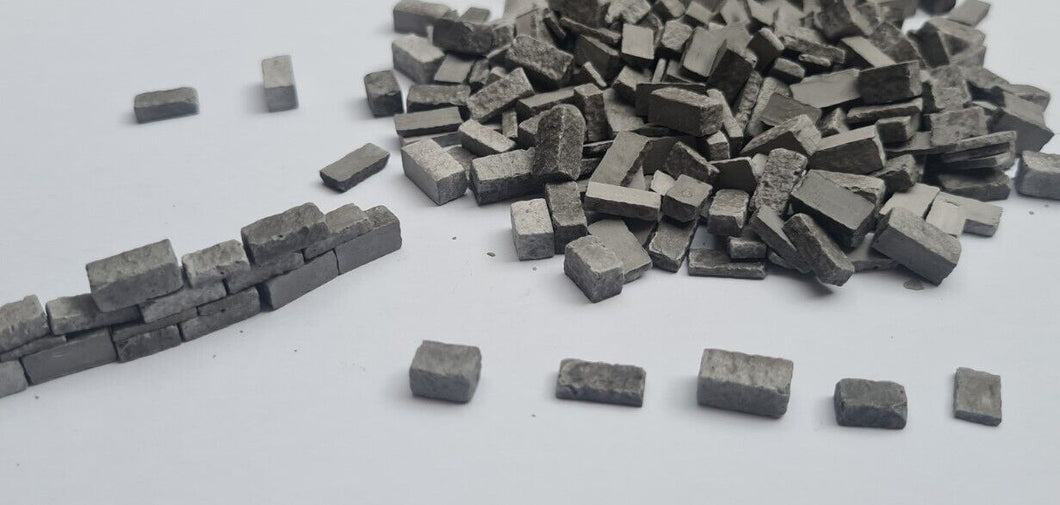 1:35th Scale 250 Grey Stone Wall Blocks - ModelBricks